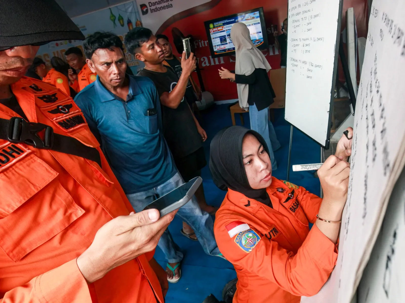 Rescue crews hunt for 140 missing after Indonesian ferry sinks in Java Sea