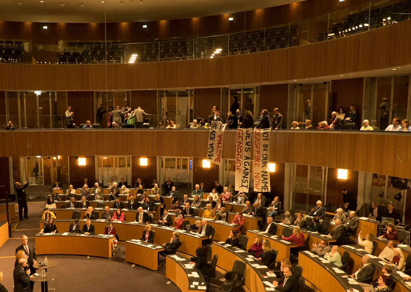 'Protesters Disrupt Austrian Parliament in 'Jews Against Genocide' Rally'