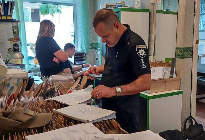Kyiv mass shooting probe: two officers publicly scrutinized for negligence