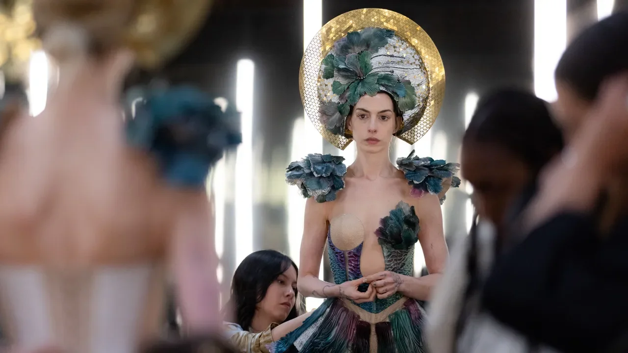 Mother Mary Turns a Comeback Into a Couture Narrative