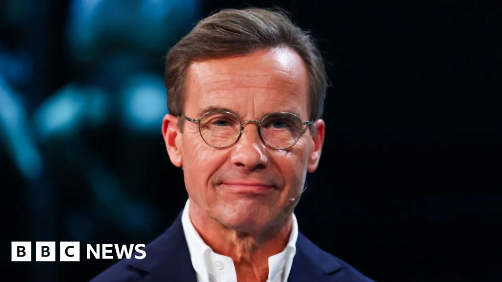 Kristersson resigns after narrow election loss, triggering new government talks