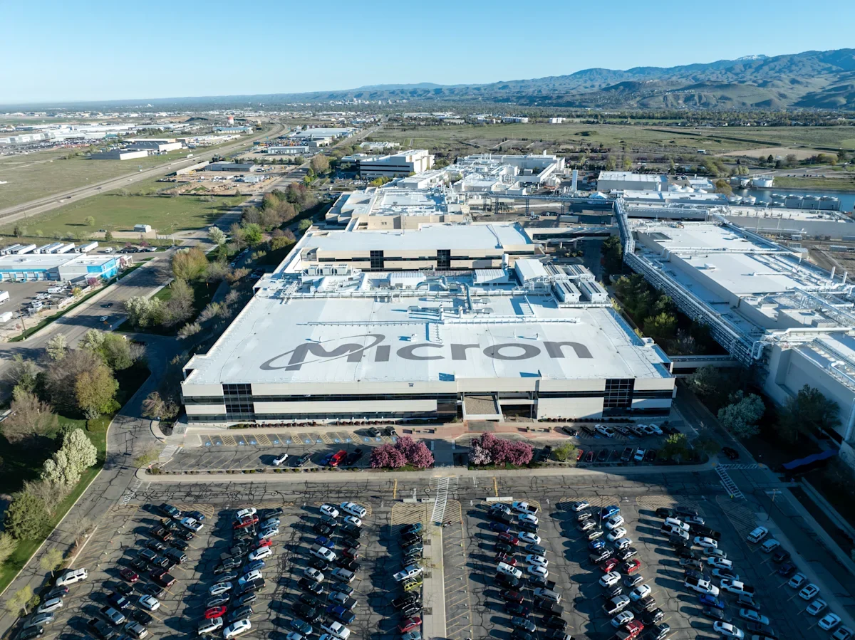 Micron Clears $1,000 Boundary as AI Memory Boom Lifts MU
