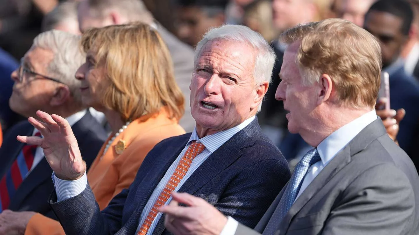 Haslam pledges affordable seats for Browns’ new stadium