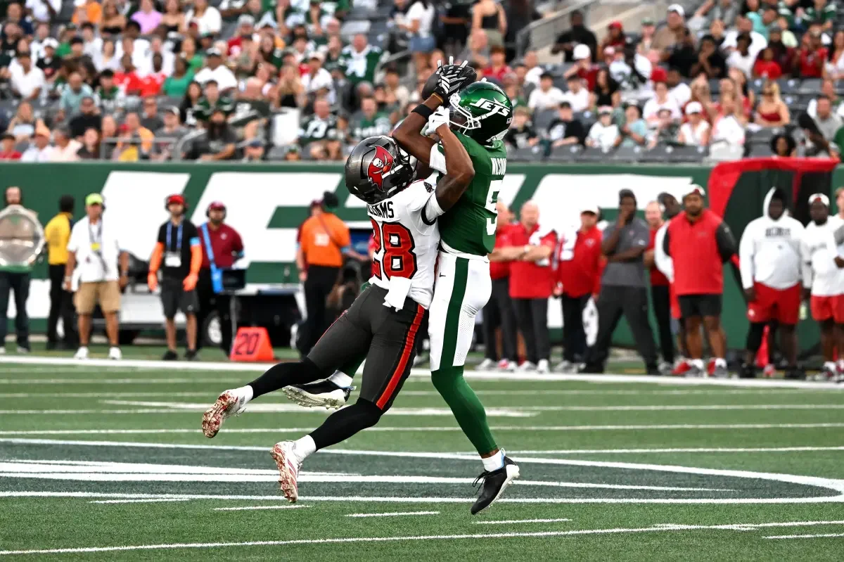 Jets preseason opener: Wilson shines as depth battles begin vs. Buccaneers