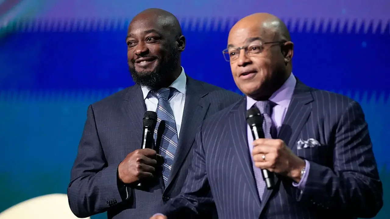 Tomlin's NBC SNF Debut Sparks Candor Amid Scripted Moments