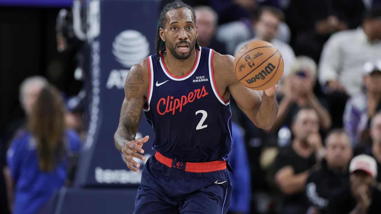 Clippers-Raptors Kawhi talks surge as Brown stays off the board amid Celtics buzz