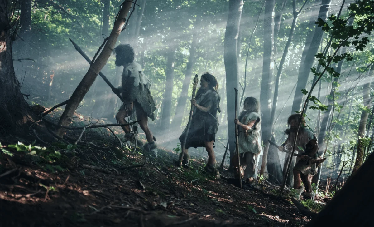 Networks Over Time: Why Neanderthals Declined While Humans Spread Across Ice Age Europe