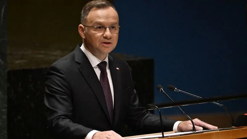 "Polish President Urges Action to Ensure Peace in Ukraine Amidst Russian Aggression"