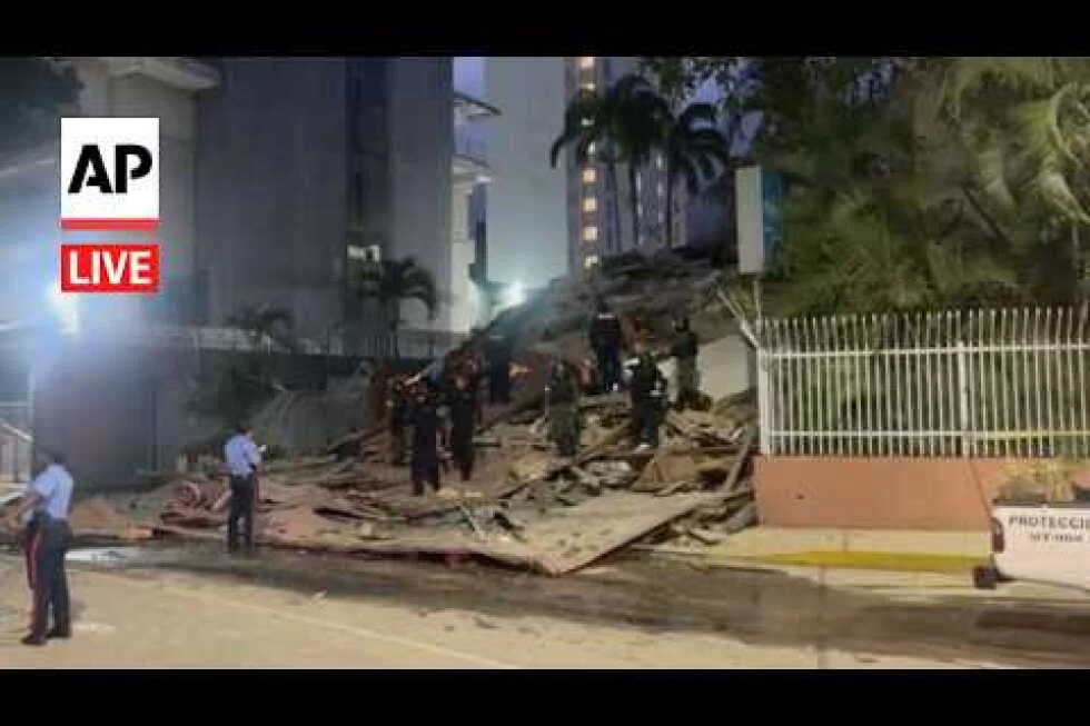Twin 7.1 and 7.5 quakes slam Venezuela, Caracas buildings collapse