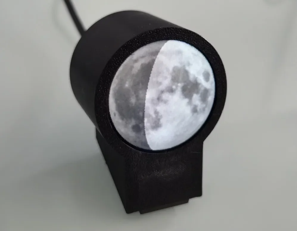 Desk Moon: An ESP32-Powered Moon-Phase Display