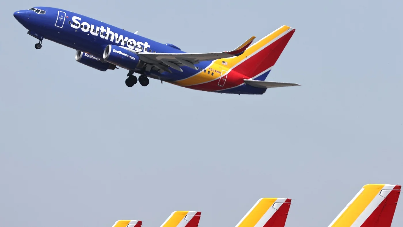 Southwest Flight Experiences Sudden Drop Amid Near-Miss Near Los Angeles