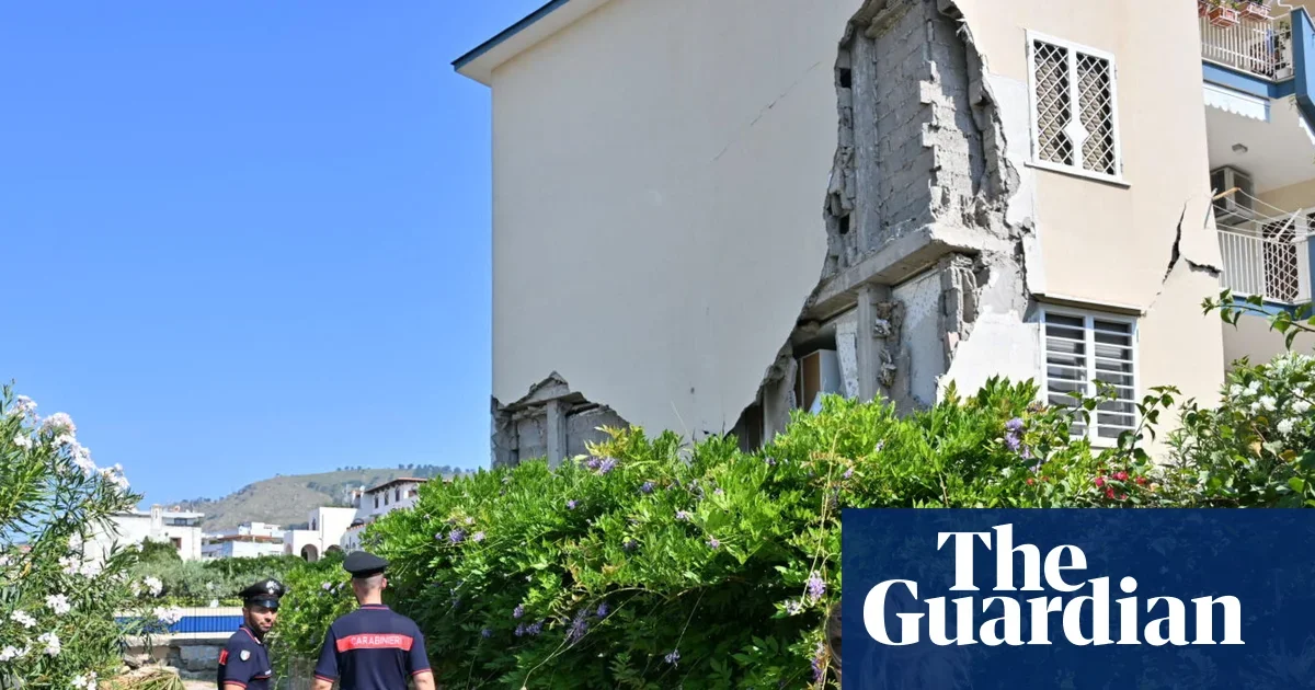 Naples-area quake fuels seismic swarm, leaving dozens injured and transport disrupted