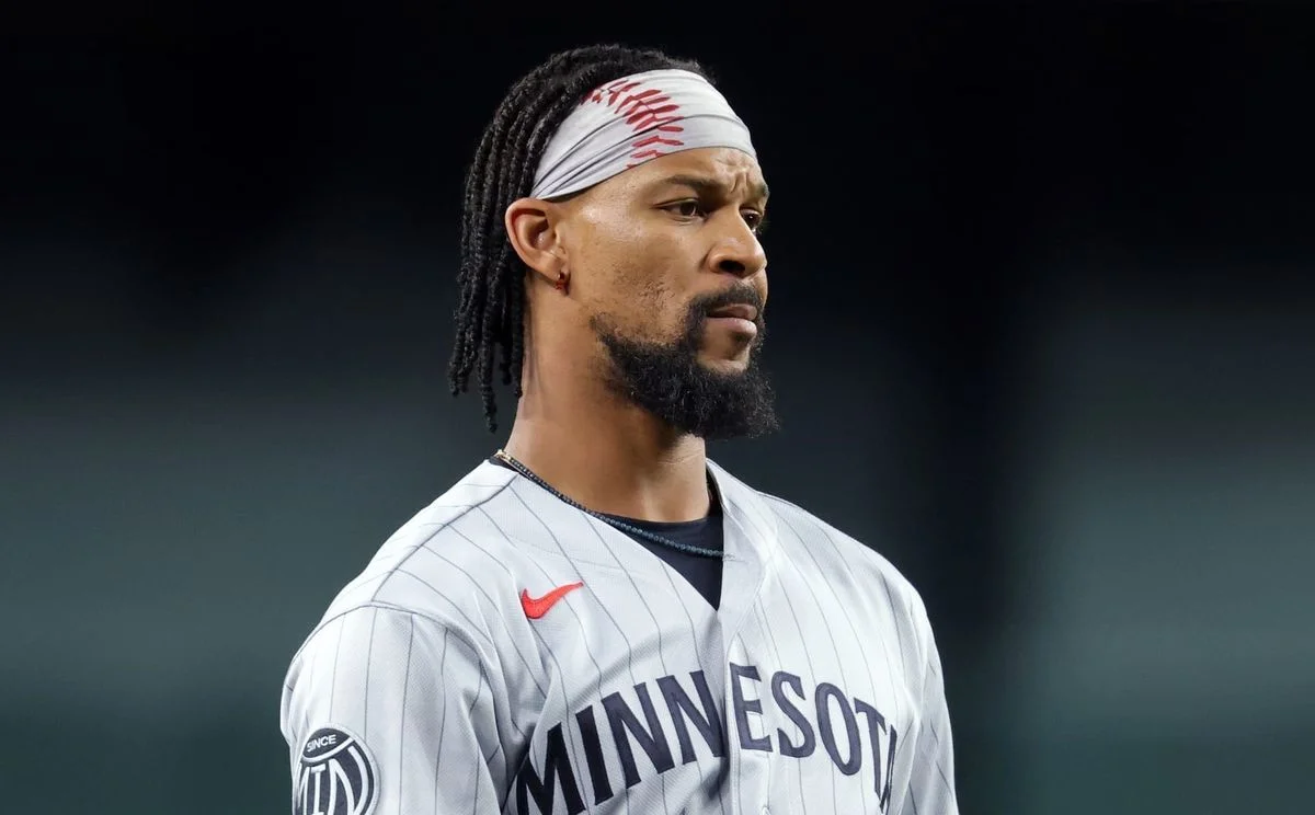 Buxton sidelined by hip injury as Twins turn to Gray while Jenkins waits