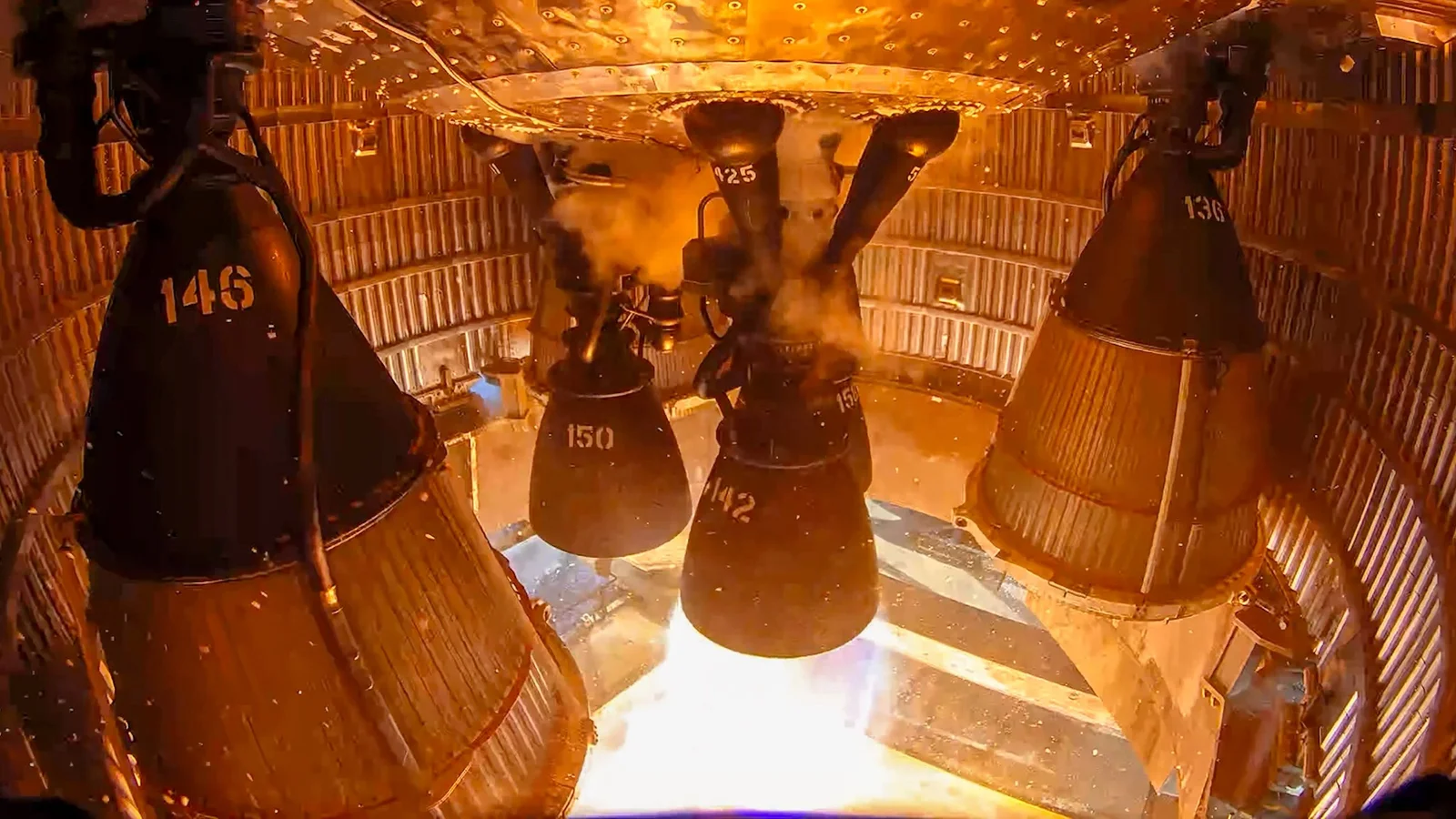 SpaceX's Starship fires up for prelaunch prep ahead of Flight 13