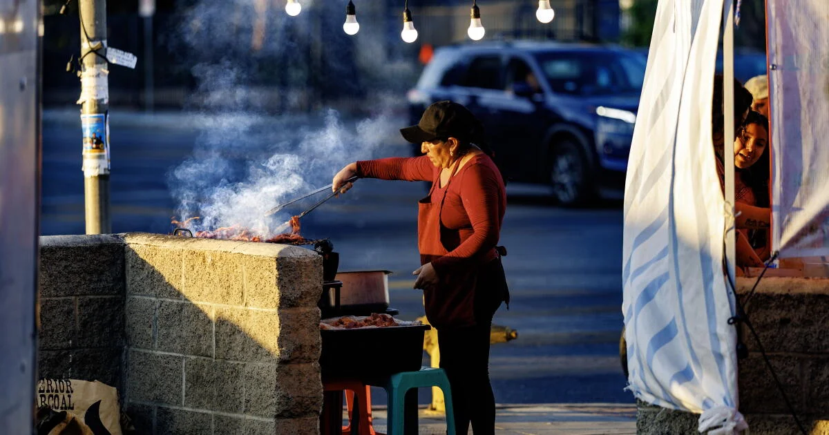 Bass halts criminal citations for LA street vendors after error findings
