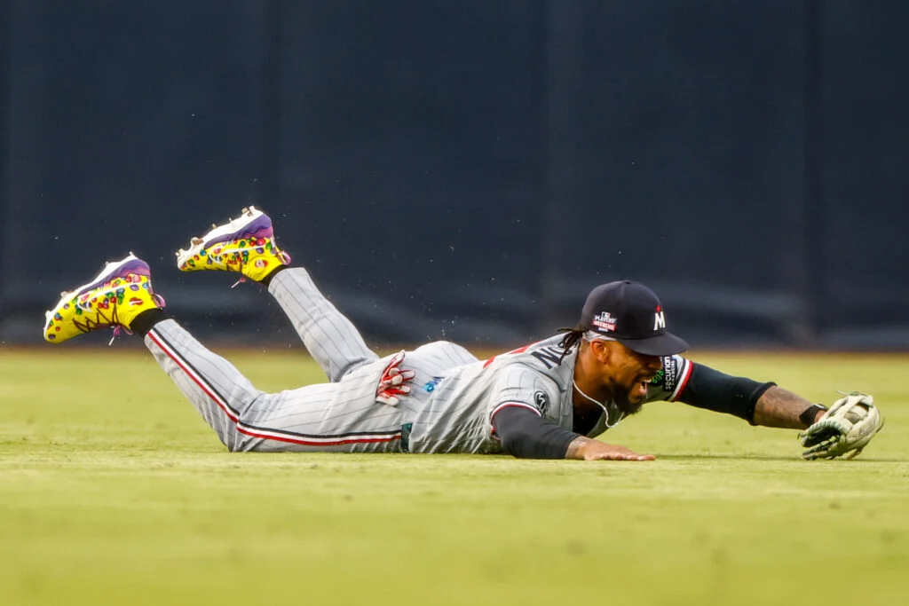 Buxton Lands on 10-Day IL with Hip Impingement, Twins Turn to Youth in Center Field