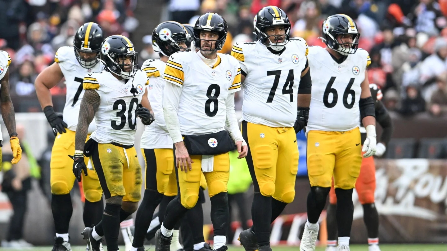 Rodgers in Pittsburgh, but Steelers haven’t met him as contract talks loom
