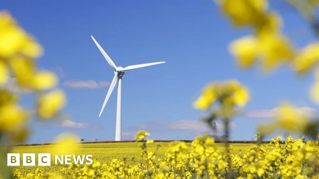 UK's Net Zero Plan Criticized for Lack of Funding and Contradictory Actions.