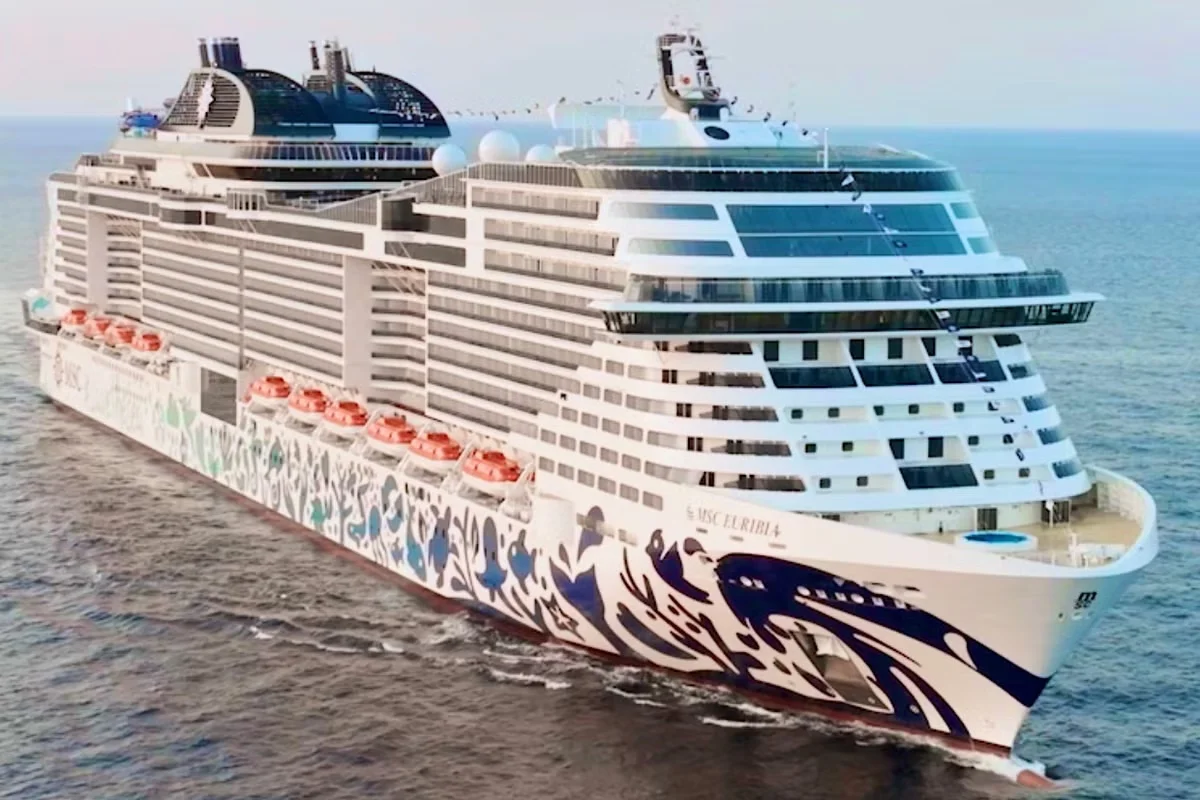 Cruise Fleets Reopen Hormuz Corridor, Set to Restart May Sailings