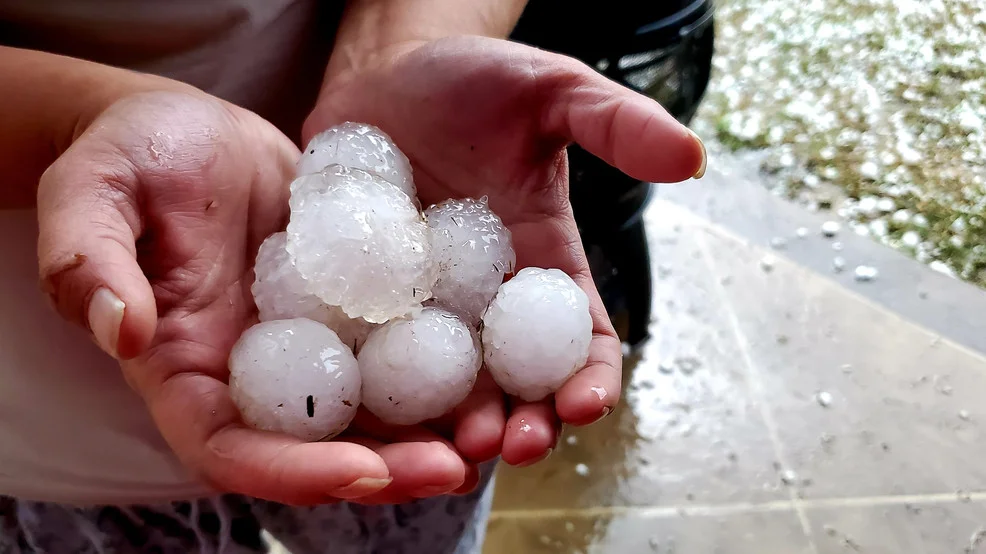 Severe storms threaten central US with hail, wind, and tornadoes.