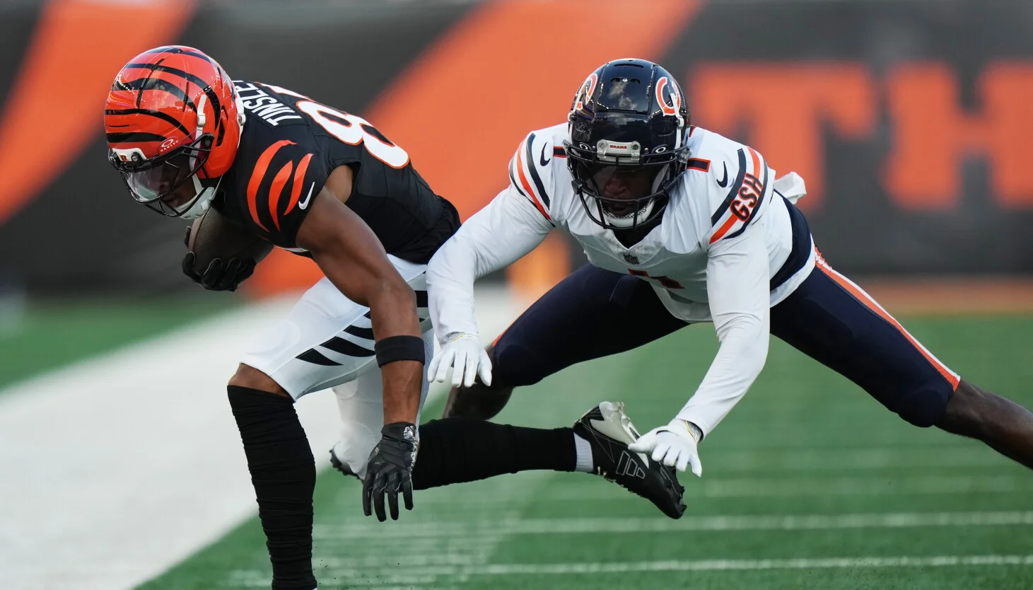 Bears' starting defense stumbles against Bengals' backups in preseason clash