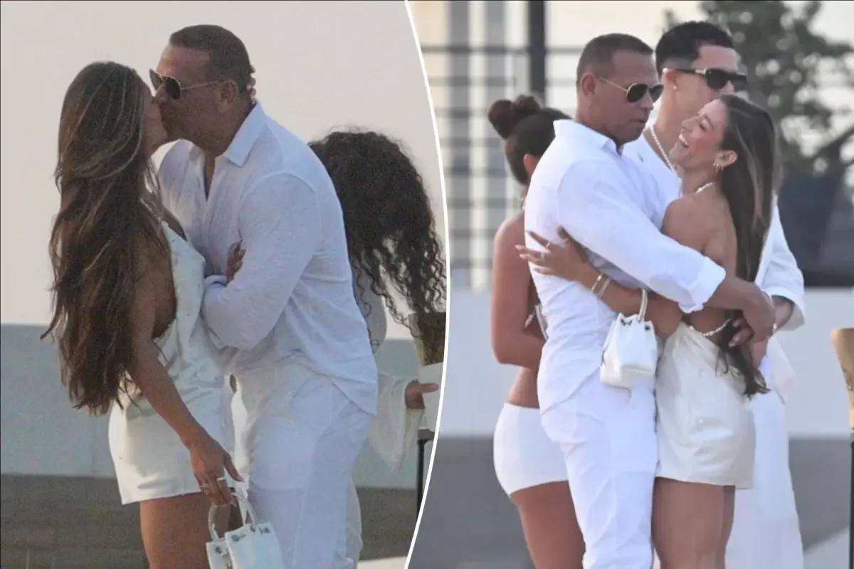 Rodriguez Sparks PDA at Michael Rubin’s Hamptons White Party