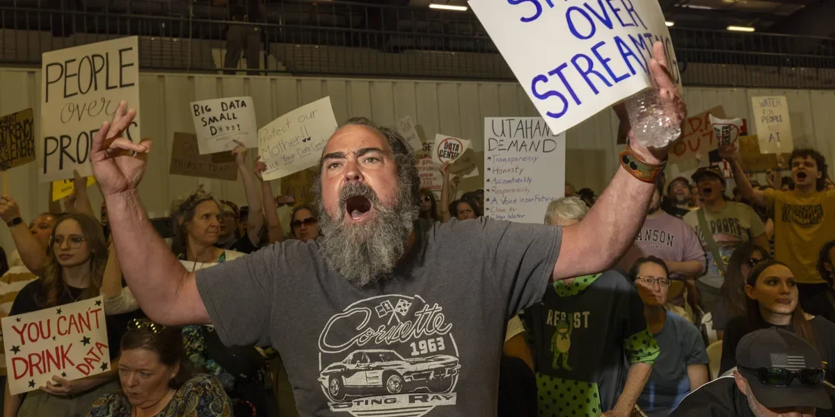 Billionaire-Backed AI Data Center Moves Forward in Utah, Sparking Protests