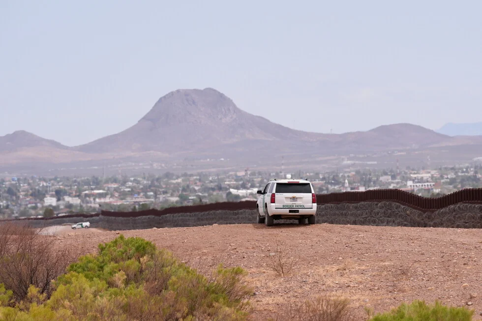 Arizona border wall construction begins amid tribal opposition