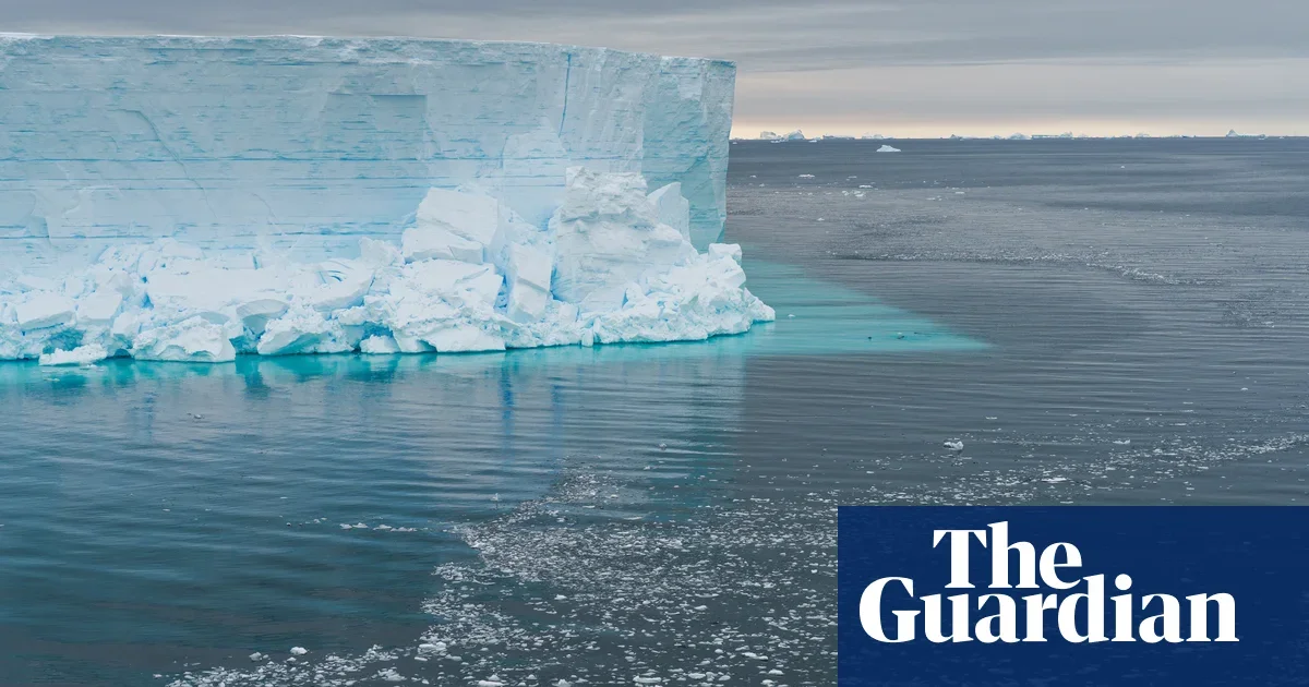 France-sized gap opens in West Antarctica’s winter sea ice as temperatures spike