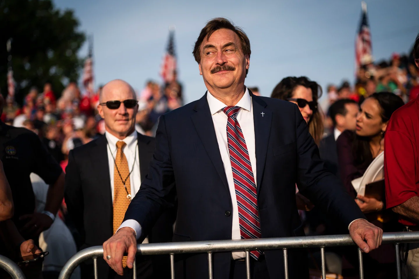 Dominion seeks to remove Lindell and Giuliani supporters from Fox News jury.