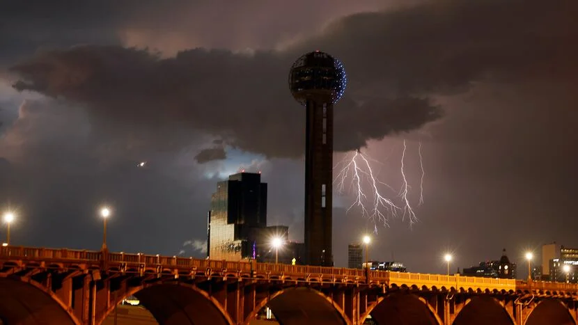 "North Texas Braces for Worsening Flood Threat Amid Dallas Weather"