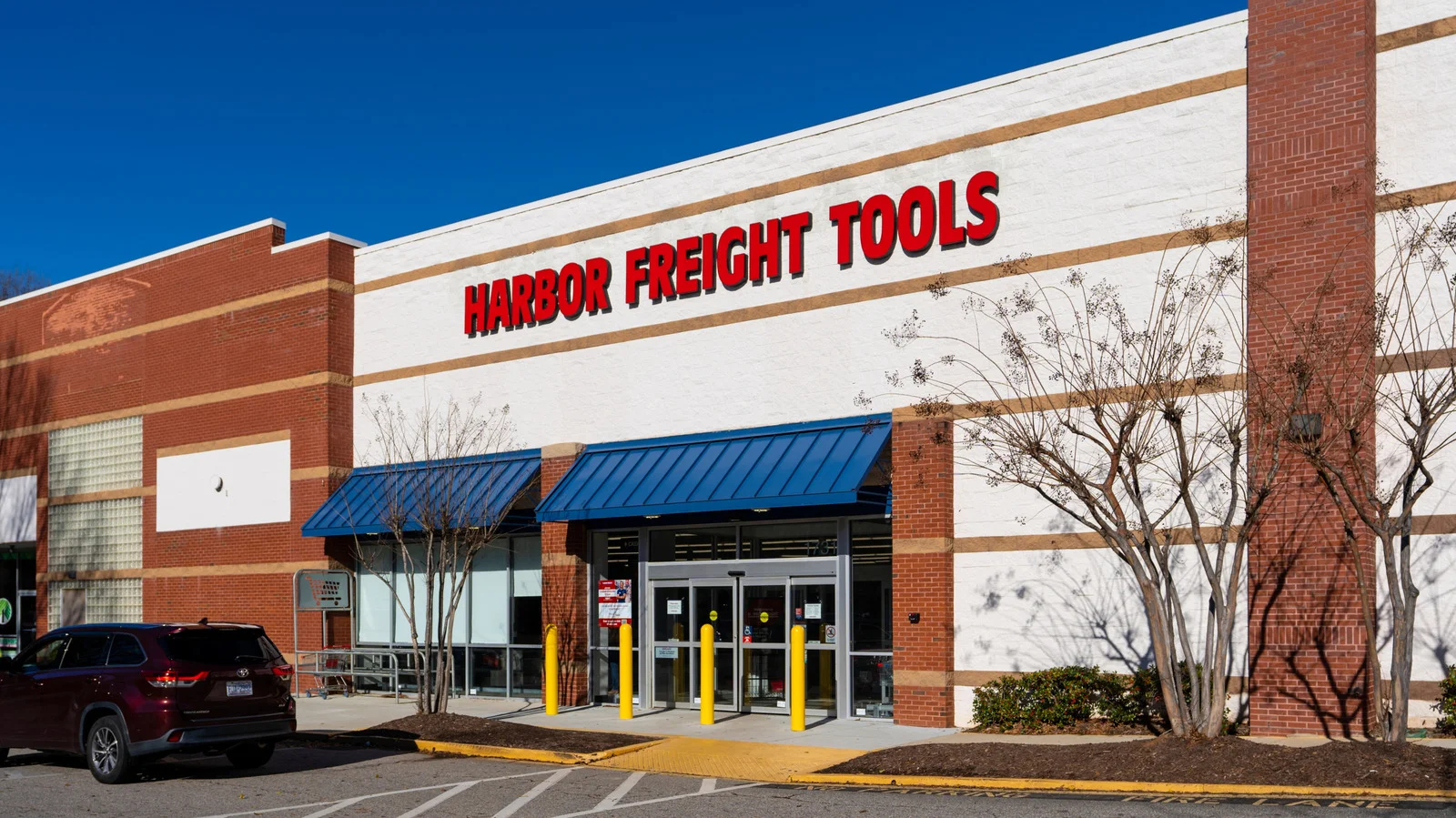 Pocket-Sized Power: 5 Foldable Harbor Freight Tools for On-the-Go Fixes