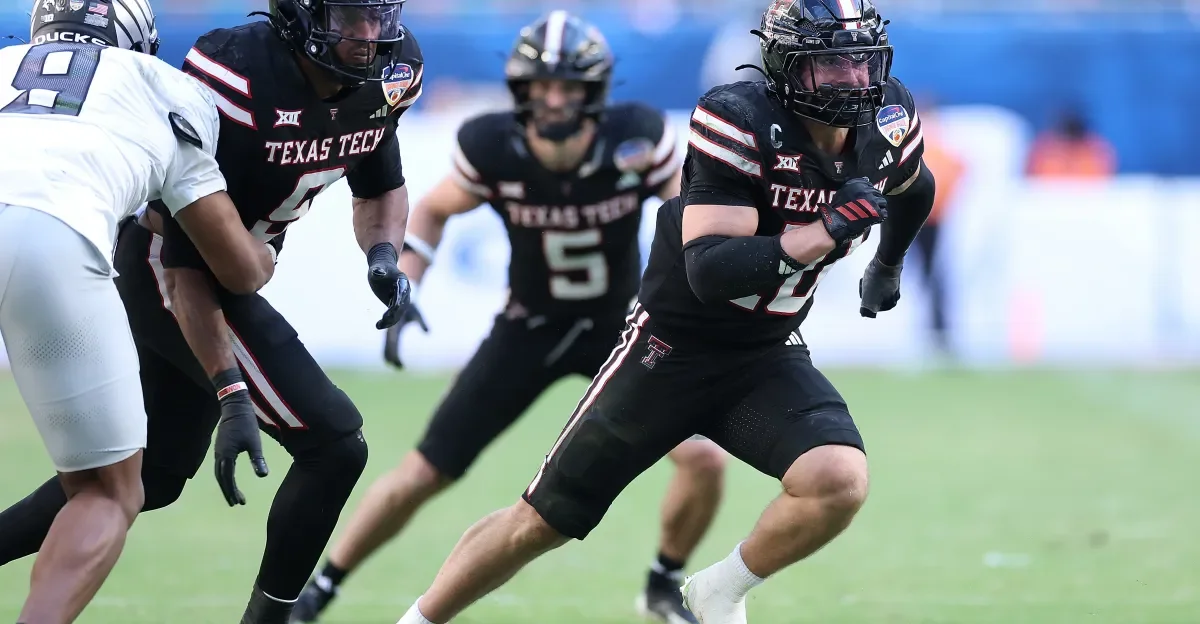 49ers chase a speedy rookie fit, UDFA shakeup, and a hopeful Kittle return