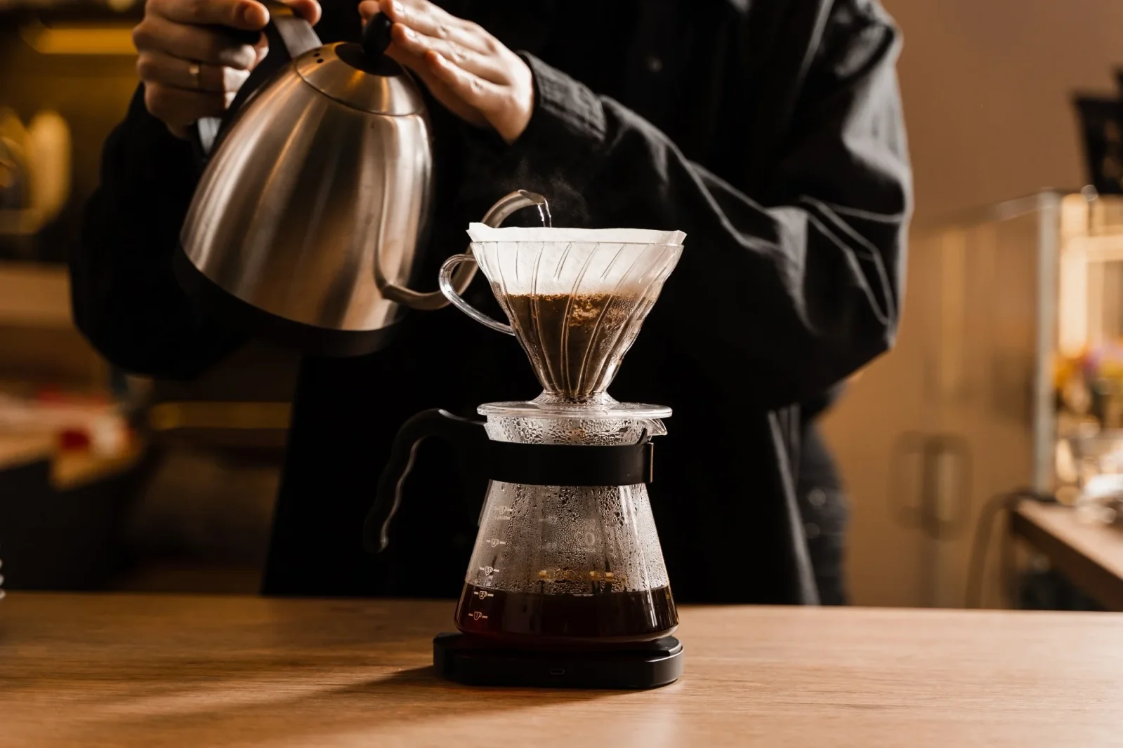 Filtered Coffee Slows Biological Aging, Instant Coffee Speeds It Up, UK Biobank Data Show