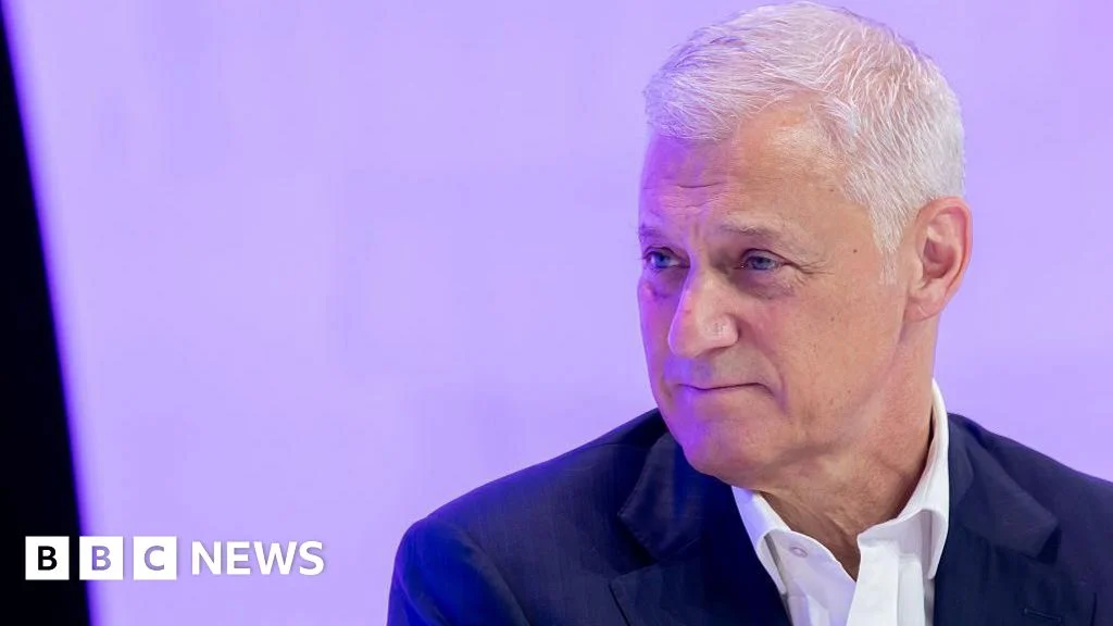 Standard Chartered chief apologizes after 'lower value human capital' AI remark