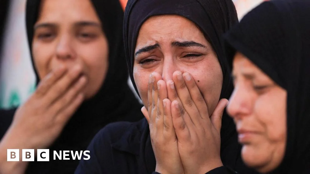 Eight Palestinians Dead as Israeli Strikes Hit Gaza, Fraying Ceasefire
