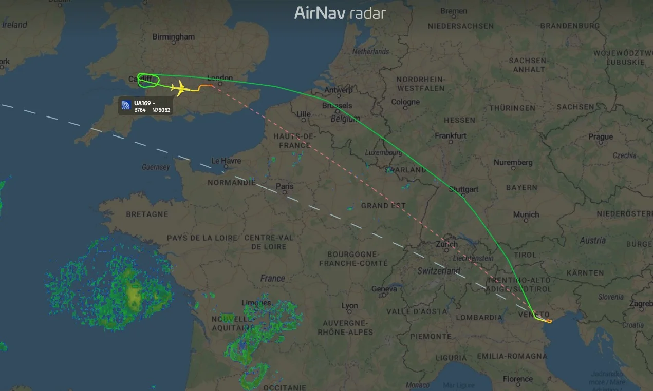 United flight UA169 diverts to Heathrow after fault, fuel dump en route to Newark