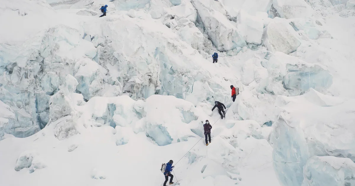 Everest Summit Record: 274 Climbs on Nepal’s Side in One Day