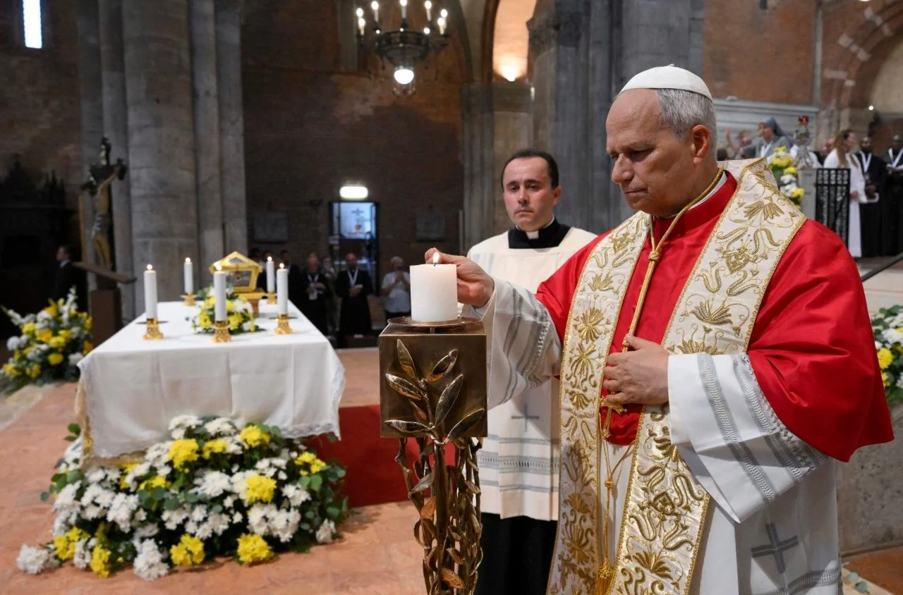 Pope Leo XIV Urges Inner Turn Toward Christ in Pavia