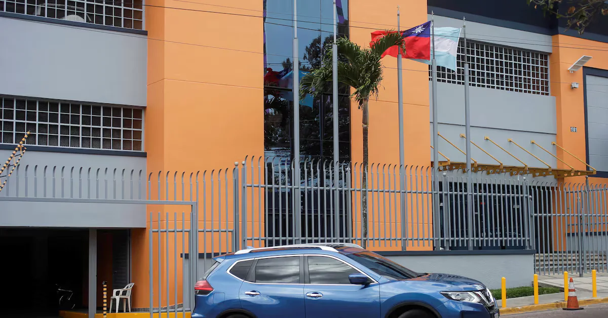 Honduras cuts ties with Taiwan, establishes relations with China.