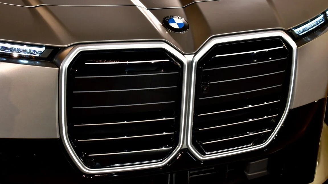 BMW Revamps the 7 Series for 2027 with Neue Klasse Tech and a Bigger i7 Battery