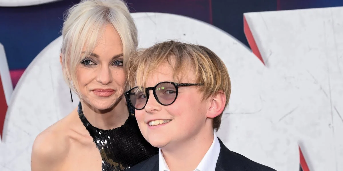 Anna Faris Reveals Honest Talks With Her Religious Son About Politics