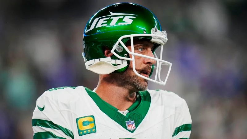 Aaron Rodgers' Achilles Surgery a Success, Jets QB Thanks Fans for Support