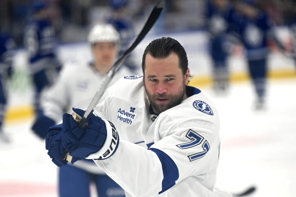 Lightning Captain Hedman Takes Mental Health Leave, Eyes Return Next Season