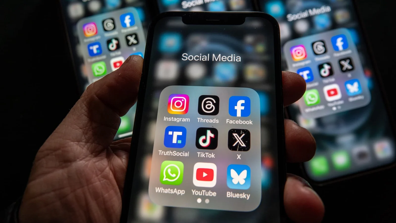 UK Pledges Social Media Ban for Under-16s to Reclaim Childhood
