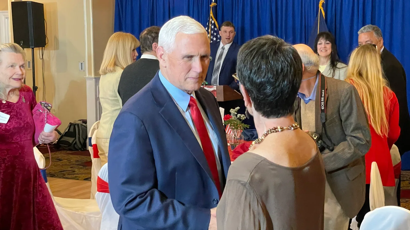 DeSantis's Ukraine stance draws criticism from Pence and former Trump adviser.
