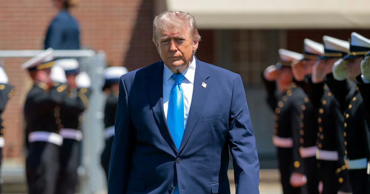 Fox Poll Signals Trump’s Sliding Support as Economic Worries Rise