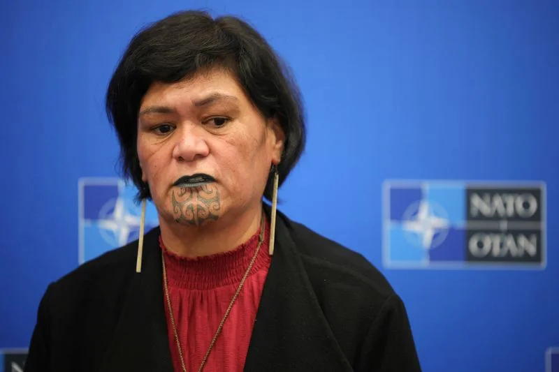 China and New Zealand Strengthen Ties Amidst Plane Troubles and Trade Talks