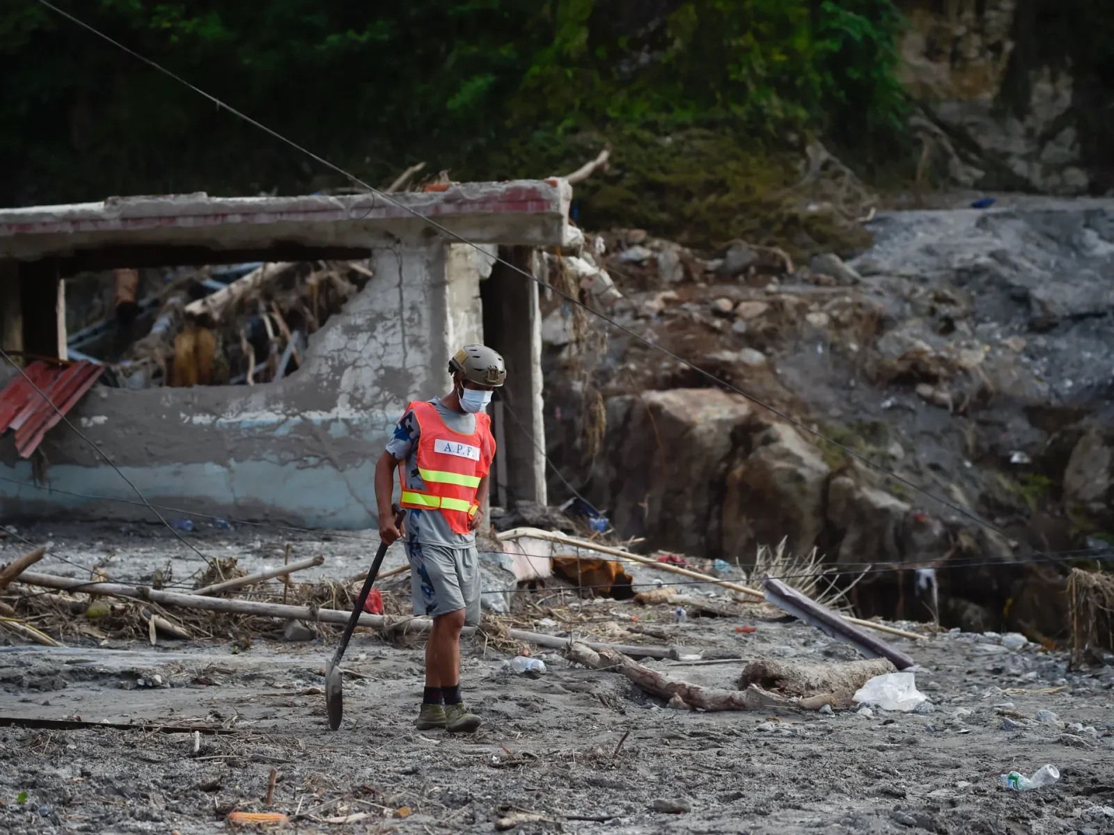 Rescue Resumes as Glacial Lake Threat Looms Over Nepal–Tibet Flood Disaster