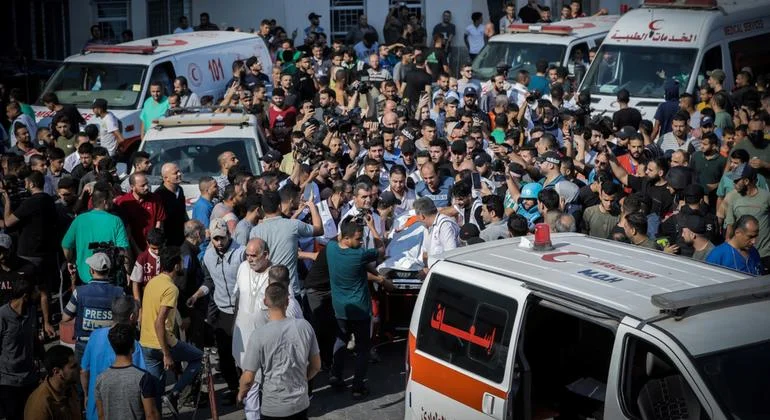 Gaza's Humanitarian Crisis: Aid Struggles Amidst Violence